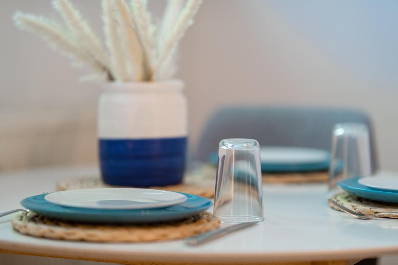 Stay Awesome - Schonfeld Apartment, Netflix Und Kostenloses Parken Kassel Exterior foto