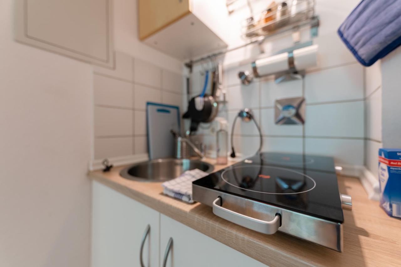 Stay Awesome - Schonfeld Apartment, Netflix Und Kostenloses Parken Kassel Exterior foto